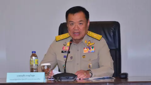 มท.1 โยนอธิบดีปกครองจัดการ ปม ขรก.มหาดไทย เปลี่ยนข้อมูลช่วยบิ๊กรัฐวิสาหกิจ