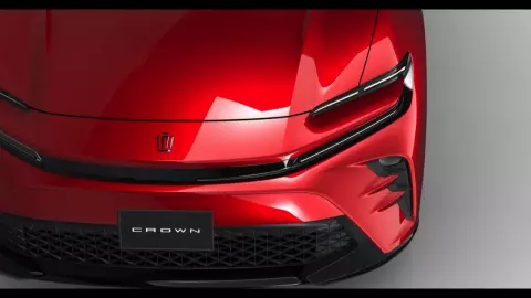 เต็มถังวิ่งไกล 1,200 กิโลเมตร! New Toyota Crown Sport PHEV