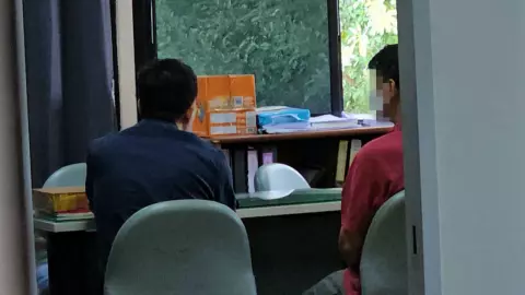 แจ้งจับ ส.อบต. หลอก ด.ญ. 14 หลงรัก จนยอมพลีกายในห้องน้ำโรงเรียน