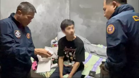 รวบราชาแอบถ่าย