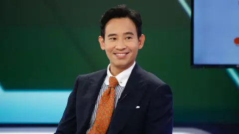 โพล ยก “พิธา” นักการเมืองแห่งปี “มีลุง ไม่มีเรา” เป็นวาทกรรมอันดับ 1