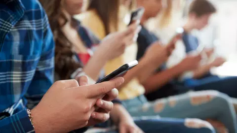 10 ภัยออนไลน์ที่เด็กและเยาวชนไทย เสี่ยงพบเจอมากที่สุดในปี 2023