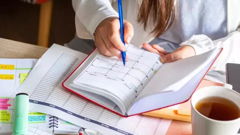 แนะนำ 12 สมุดแพลนเนอร์ 2024 เล่มสวย กระดาษดี น่าใช้