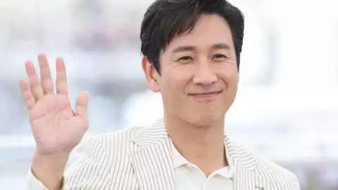 เปิดประวัติ อีซอนคยุน ดาราดังจากหนัง "Parasite" หลังถูกพบเสียชีวิต