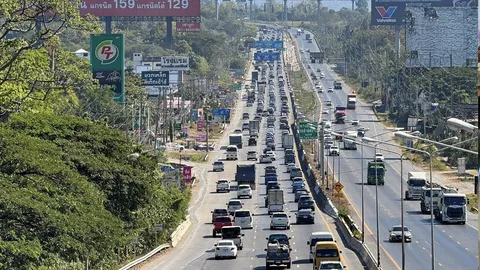 เปิดศูนย์ลดอุบัติเหตุ เทศกาลปีใหม่ มท.สั่งคุมเข้มเมาขับ-ซิ่ง ฟรีมอเตอร์เวย์-ทางด่วน