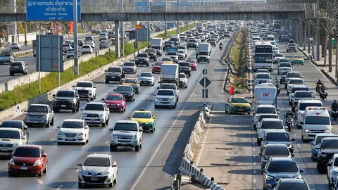 แน่นถนน 