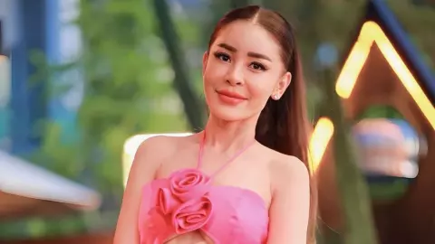 เป็กกี้ ศรีธัญญา โพสต์แซ่บรับปีใหม่ ถึงไม่มีผู้ชาย ก็อยู่ได้