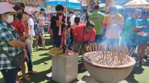 ขอเลขเด็ด "ท้าวเวสสุวรรณทรงราหู" วัดเขาช่องลม คอหวยหวังเฮงรับต้นปี 2567