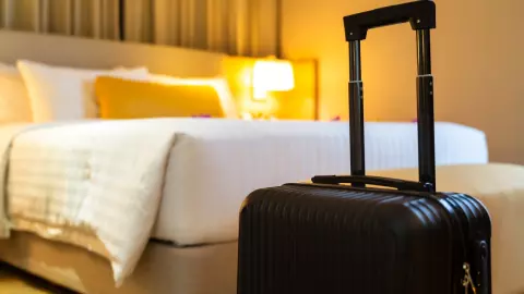 ฉะกันยับ ดราม่าสาวรีวิวโรงแรมที่พัก เจอแอดมินสวนกลับ "ลูกค้าไม่ใช่พระเจ้า"