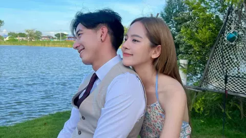 ฟินข้ามปี “ณิชา” ลงโมเมนต์หวานกับ “โตโน่” พร้อมแคปชันบอกสถานะชัดเจน