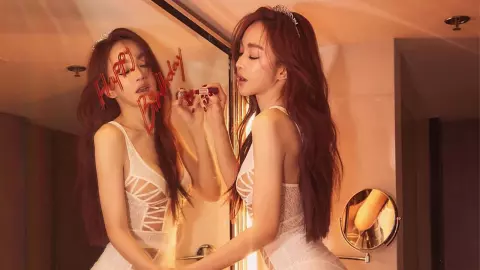 คุณแม่ยังสาว "เป้ย-ปานวาด" ปล่อยภาพฉลองวันเกิดด้วยชุดซีทรูสุดเซ็กซี่