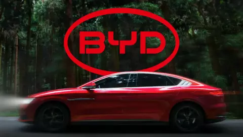 BYD ขายรถได้ 3.02 ล้านคันตลอดปี 2023 เพิ่มขึ้นเกือบ 62% แซง Tesla ที่คาดว่าขายได้ไม่ถึง 2 ล้านคัน