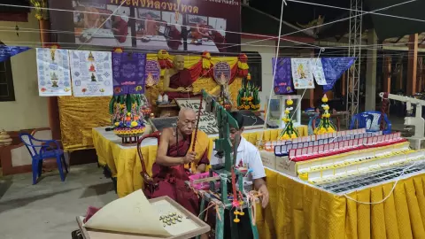 นักเสี่ยงโชค แห่ตุนเลขเด็ด งานมุทิตาจิต "หลวงพ่อแป๊ะ" วัดสว่างอารมณ์