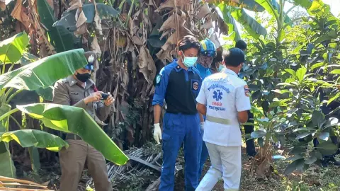 รุมยำโหด พี่เลี้ยงนักมวย หาย 2 วัน-เป็นศพริมทาง คล้ายยกมือไหว้ขอชีวิต (คลิป)