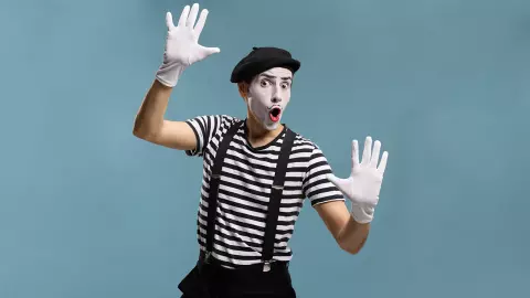 โรงเรียนเด็กพิเศษคุณพ่อเรย์จัดละครใบ้ช่วยเด็กพิเศษ