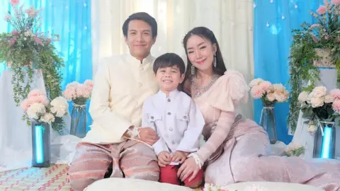 ครูอัตราจ้างคนซื่อ ยอมทุกอย่างเพื่อคนรัก แม้ต้องแต่งงานกับสาวแม่ม่ายลูกติด