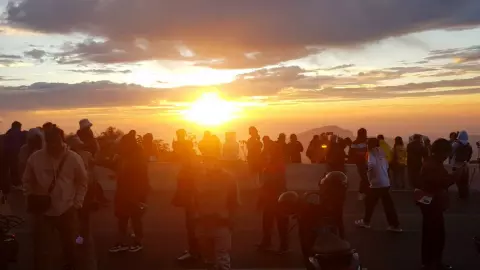 สภาพอากาศวันนี้ ลมหนาวจากจีนพัดเสริมมาอีกระลอก ยามเช้ายังเย็นสดชื่น