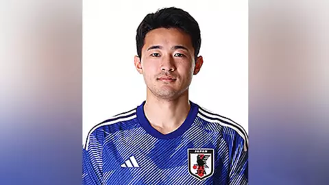 “ยูกินาริ ซูกาวาระ” รู้ชะตากรรม กลับมารับใช้ "ทีมชาติญี่ปุ่น" เสี่ยงหลุดตัวจริงสโมสร