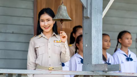 50 คําอวยพรวันครู 2569 ระลึกบุญคุณครู ความหมายดีๆ แปลครบทุกภาษา