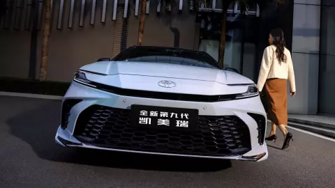  ส่องความหล่อ TOYOTA ALL NEW CAMRY สเปกจีน บางอย่างเหมือนสเปกไทย! 