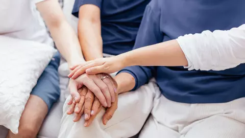 “วราวุธ” ชูพัฒนาเยาวชน-หนุนครอบครัวอบอุ่น