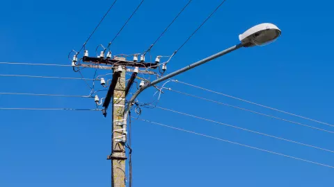 ถนนสายพารา ไปเมืองใหม่ จ.ภูเก็ต ไร้แสงสว่างมานาน ฝากหน่วยงานเร่งแก้ไขให้ด้วย