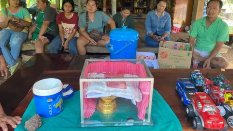 แห่ขอโชคกุมารทอง "แม่" เปิดให้ชม วันอายุครบ 22 ปี 