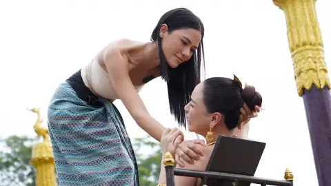 “น้ำตาล-ฝ้าย” เหลืออด กระโดดข้ามเสลี่ยง ตบกันนัว ใน “วิญญาณแพศยา”