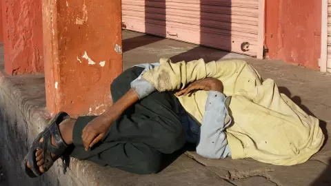 ชาวหาดใหญ่ ร้องมาว่าคนบ้า คนติดยาเกลื่อนเมือง วอนหน่วยงานที่เกี่ยวข้องเข้ามาดูแลที