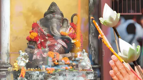 สายมูขอโชค พระพิฆเนศโบราณ 300 ปี กระซิบแก้ชงเรื่องงานวันละหมื่นคน 
