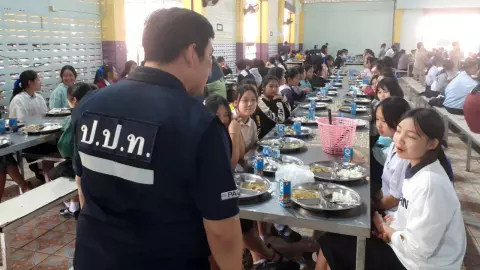 ป.ป.ท.และ ป.ป.ช.แม่ฮ่องสอน ลงพื้นที่ ร.ร. รปค.21 สอบปม "ข้าวไข่ต้มน้ำพริกตาแดง"