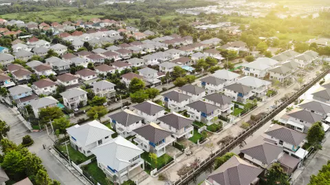 ดอกเบี้ยสูง ทำคนเมิน “ซื้อบ้าน” 56% หวั่น ขอสินเชื่อไม่ได้ 41% โอด “ราคาบ้าน” แพงเกินไป 