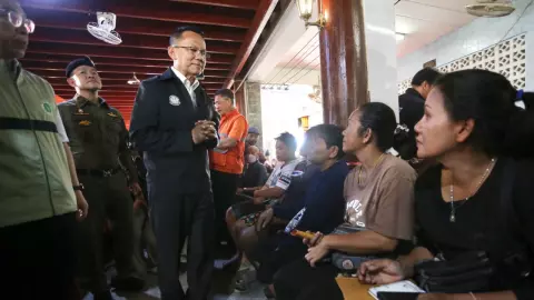 "สมศักดิ์" เร่งช่วยญาติผู้ตาย "พลุระเบิด" สาเหตุจากสาร "โพแทสเซียมคลอเรต"