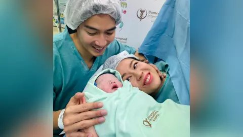 คลอดแล้วจ้า เปิดภาพ น้องสเปซ ลูกชายของ เป๊ก-นิว น่ารักน่าชังสุดๆ 