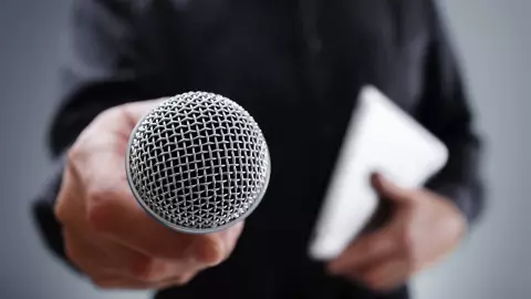 สื่อคือความจริง