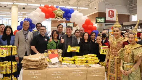 “ภูมิธรรม” ลุยโปรโมตข้าวพรีเมียม อเมริกา พร้อมถก Golden Star ดันซื้อข้าว-สินค้าไทยเพิ่ม