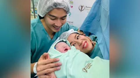 "น้องสเปซ" ลูก พ่อเป๊ก-แม่นิว ลืมตาดูโลกแล้ว น่ารักน่าชัง แข็งแรงสมบูรณ์