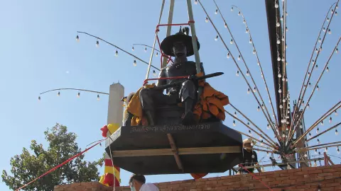 อัญเชิญพระบรมรูป “พระเจ้าตาก” วัดโนนสะอาดจัดสมโภชยิ่งใหญ่