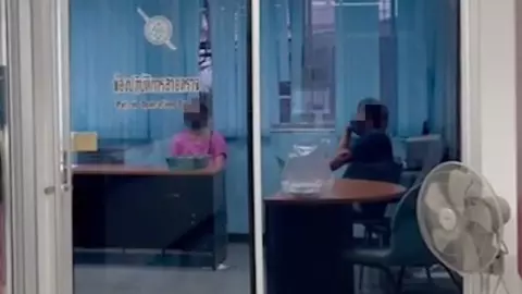 "พ่อแม่โดนด้วย" ตร.เรียกผู้ปกครอง 5 ทรชนฆ่า "ป้าบัวผัน" รับทราบข้อหา