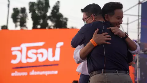 "วิโรจน์" ทวิตเตอร์  ดีใจมากๆ ที่นายกลับมา "พิธา ลิ้มเจริญรัตน์" 