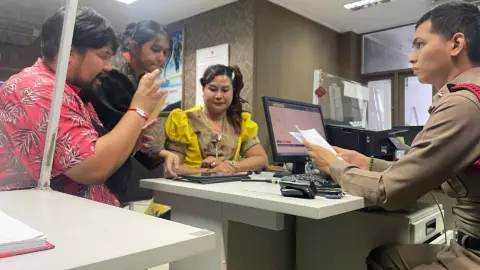 "จุ๋ม ปอยเด้ง" งานเข้าโดนผู้รับเหมาสร้างร้านอาหาร ทิ้งงานเสียหายนับล้าน