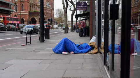 คนไร้บ้านเพิ่มจำนวนขึ้นมาก
