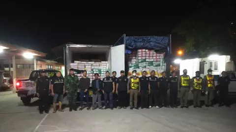 ฉก.จงอางศึก สารวัตรปศุสัตว์ จับเนื้อควายแช่แข็ง 24 ตัน คาด่านห้วยยาง ที่ประจวบฯ