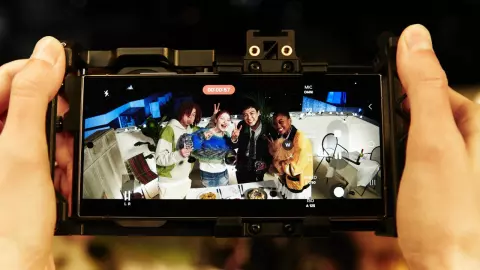 Samsung ชี้พรีเมียมโฟนมีแนวโน้มเติบโตต่อเนื่อง Galaxy AI เป็นตัวพลิกเกม