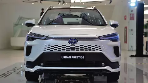  จัดของใหม่ ได้ใจหลายจุด TOYOTA COROLLA CROSS รุ่นปรับโฉม 2024  ไฮบริดสุดประหยัด