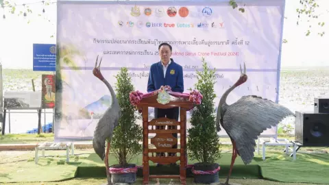 "พัชรวาท" ร่วมปล่อยนกกระเรียนคืนสู่ธรรมชาติ เห็นโอกาสดันซอฟต์พาวเวอร์ 