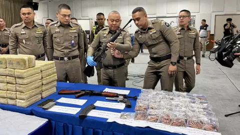 ขนลงใต้