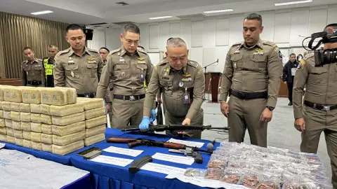 ค่าจ้าง 5 แสน ขนยาบ้ากว่า 3 ล้านเม็ด พร้อมกระสุน-ปืนสงคราม ส่งนครศรีธรรมราช