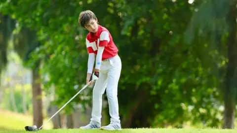 เปิดภาพลูกชายนางเอกดัง โตแล้วหล่อมาก หน้าเหมือนพ่อ ยิ้มหวานเหมือนแม่ 