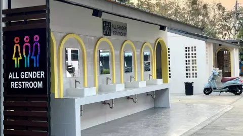 ชื่นชมโรงเรียนใน จ.บุรีรัมย์ ทำห้องน้ำ All Gender ให้พื้นที่สำหรับทุกเพศสภาพ 
